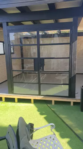 התקנת דלתות יציאה למרפסת